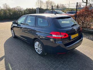 skadebil auto Peugeot 308 1.5 HDI Blue Lease 2019/3