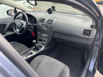 Toyota Avensis 1.8 Dynamic clima picture 10