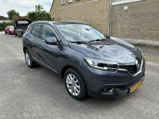 uszkodzony samochody osobowe Renault Kadjar 1.5 DCI Automaat Intense 2017/10