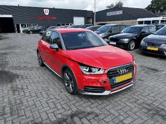 uszkodzony samochody osobowe Audi A1 1.0 TFSI Sportback Ultra Active 2017/12