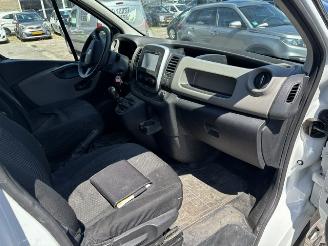 Renault Trafic 1.6 DCI L1H1 airco picture 10