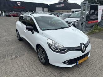 Damaged car Renault Clio 0.9 TCe Night&Day 2014/8