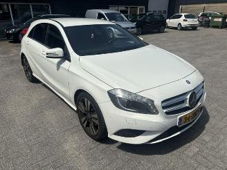 Unfallwagen Mercedes A-klasse 180 Ambition 2012/11