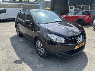 Schadeauto Nissan Qashqai 1.6 Tech View Pano 2014/3