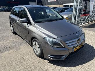 Schadeauto Mercedes B-klasse 180 CDI Edition Automaat 2013/4