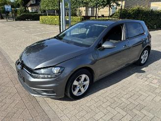 Volkswagen Golf 1.0 TSI 5-drs Clima NAP picture 2