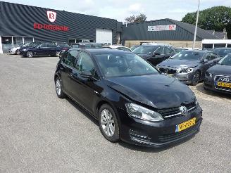 Coche accidentado Volkswagen Golf 1.0 TSI 2017/1