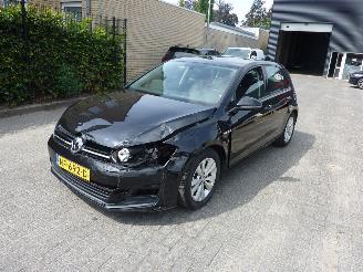 Volkswagen Golf 1.0 TSI picture 4