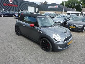 Schadeauto Mini Cabrio 1.6 COOPER S CHILI 2010/6