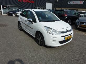 damaged passenger cars Citroën C3 1.2 VTI CLIMAT 2013/7