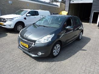 Peugeot 208 1.2 VTI ACCESS picture 4