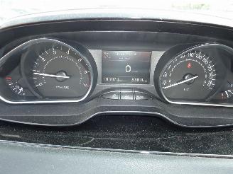 Peugeot 208 1.2 VTI ACCESS picture 9