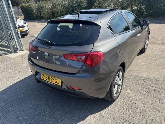 Alfa Romeo Giulietta 1.4 T Distinctive Pano picture 4