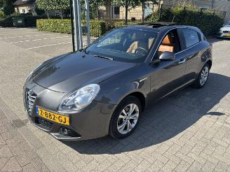 Alfa Romeo Giulietta 1.4 T Distinctive Pano picture 5