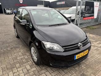 damaged passenger cars Volkswagen Golf plus 1.4 TSI Comfort NAP 122pk 2010/3