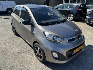 Schadeauto Kia Picanto 1.0 5-drs ComfortPlus airco NAP 2011/6