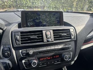 BMW 1-serie 118i Sport 5-drs Clima 170pk picture 17