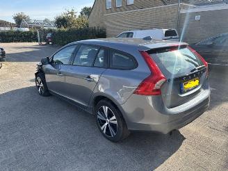 Volvo V-60 2.0 T4 Momentum 190pk picture 5
