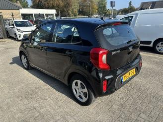 Kia Picanto 1.0 5-drs PlusLine airco  NAP picture 5
