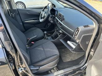 Kia Picanto 1.0 5-drs PlusLine airco  NAP picture 11