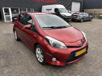 uszkodzony samochody osobowe Toyota Yaris 1.5 Full Hybrid Dynamic Automaat 2012/9