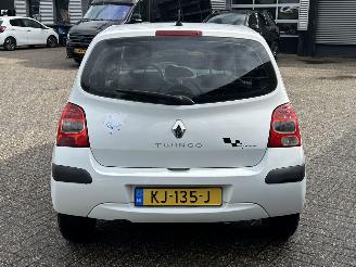 Renault Twingo 1.2 Authentigue picture 4