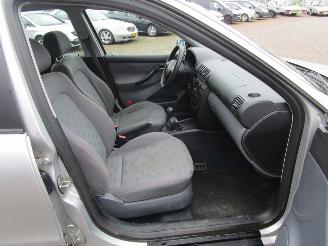 Seat Leon 1.6-16V Stella picture 11