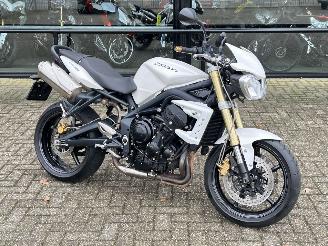 krockskadad bil motor Triumph Street Triple 675 2012/6