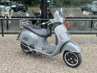 danneggiata motocicli Vespa  GTS 300 I.E. 2012/2