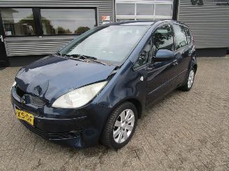 Vaurioauto  passenger cars Mitsubishi Colt 1.3 Invite+ 5drs 2007/9