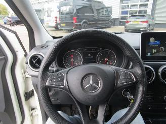 Mercedes B-klasse 180 Business picture 16