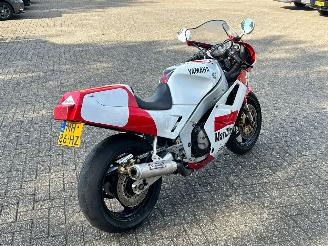 Yamaha FZR 1000  picture 5