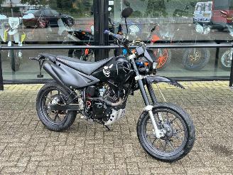 danneggiata motocicli Kreidler  Supermoto 125 2010/10