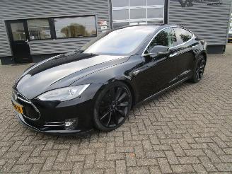 skadebil auto Tesla Model S 85 Base 2014/11