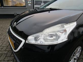 Peugeot 208 1.0 VTI Like 5drs picture 22