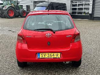 Toyota Yaris 1.0 VVTi + picture 4