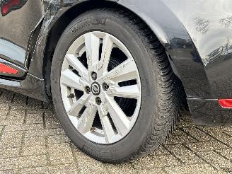 Renault Clio 0.9 TCe Eco Collection picture 23