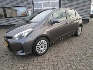 krockskadad bil auto Toyota Yaris 1.5 Full Hybrid Aspiration 5drs 2012/11