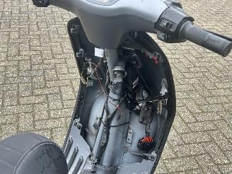 Vespa  Sprint 50 4T picture 13