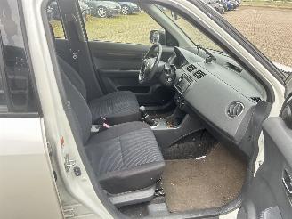 Suzuki Swift 1.3 Shogun picture 11