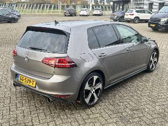 Volkswagen Golf GTI Performance 2.0 TSI picture 5