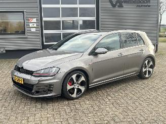 Voiture accidenté Volkswagen Golf GTI Performance 2.0 TSI 2015/5