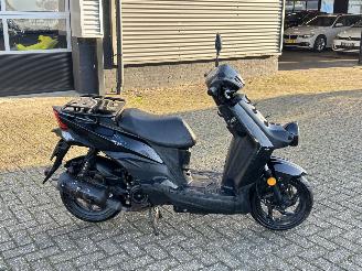 Sym  X-Pro picture 2