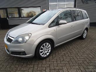 krockskadad bil auto Opel Zafira 1.8 Temptation 7pers. 2007/5