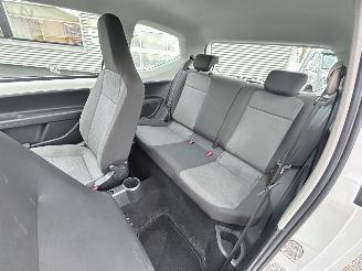 Volkswagen Up! 1.0 move up! Bluemotion picture 13