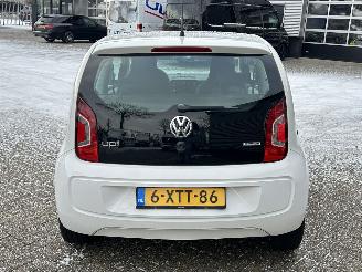 Volkswagen Up! 1.0 move up! Bluemotion picture 4