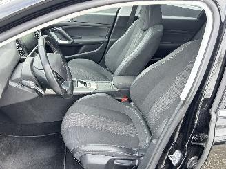 Peugeot 308 SW 1.2 PureTech Blue Lease Premium picture 10