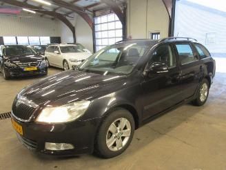  Skoda Octavia Combi 1.2 TSI Ambition 2012/1