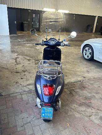 Vespa  Primavera 50 picture 4