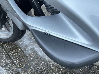 Honda Deauville NT 650 picture 9